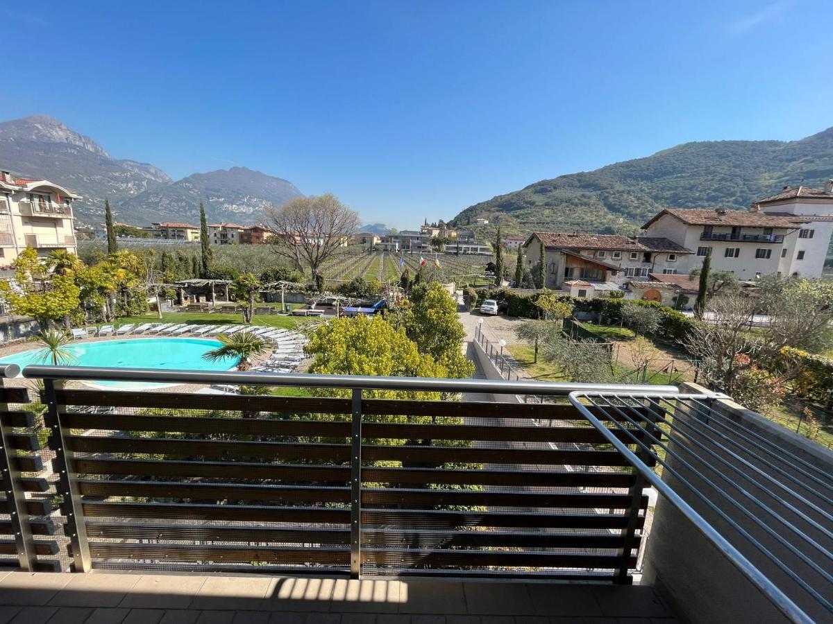 4 Limoni Apartment Resort Riva del Garda Luaran gambar