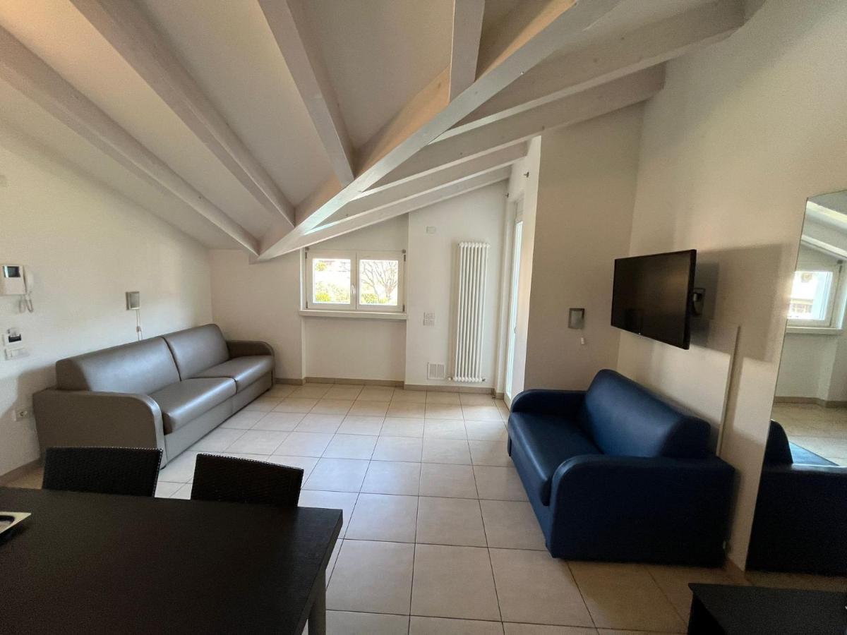4 Limoni Apartment Resort Riva del Garda Luaran gambar
