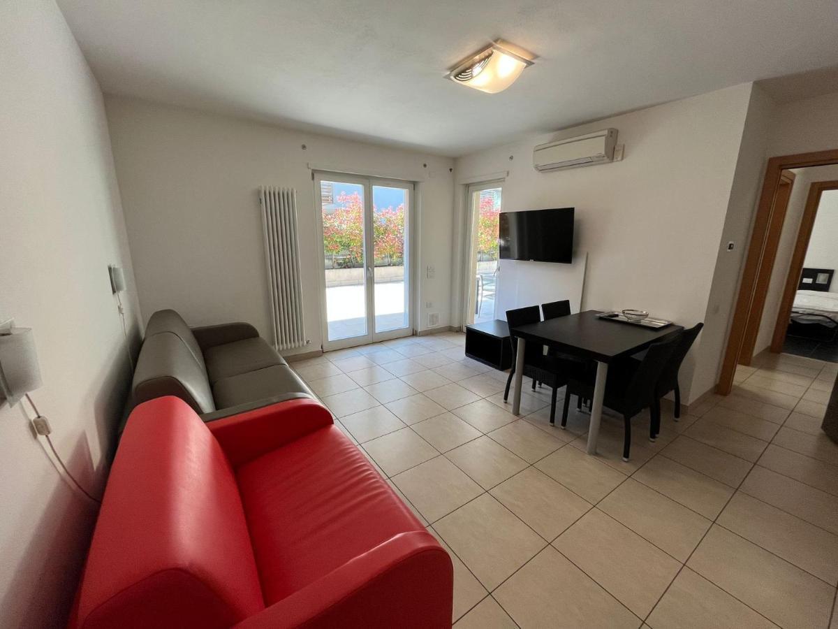 4 Limoni Apartment Resort Riva del Garda Luaran gambar
