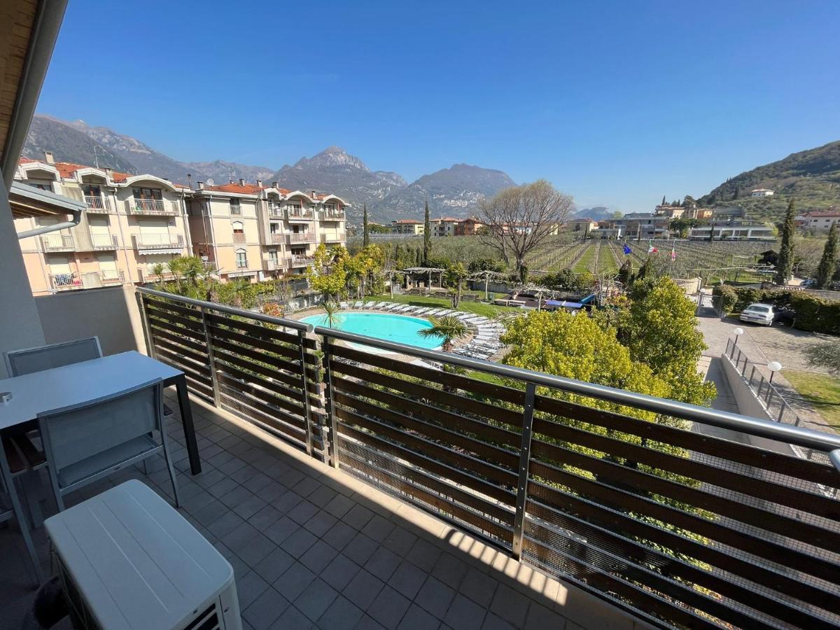 4 Limoni Apartment Resort Riva del Garda Luaran gambar