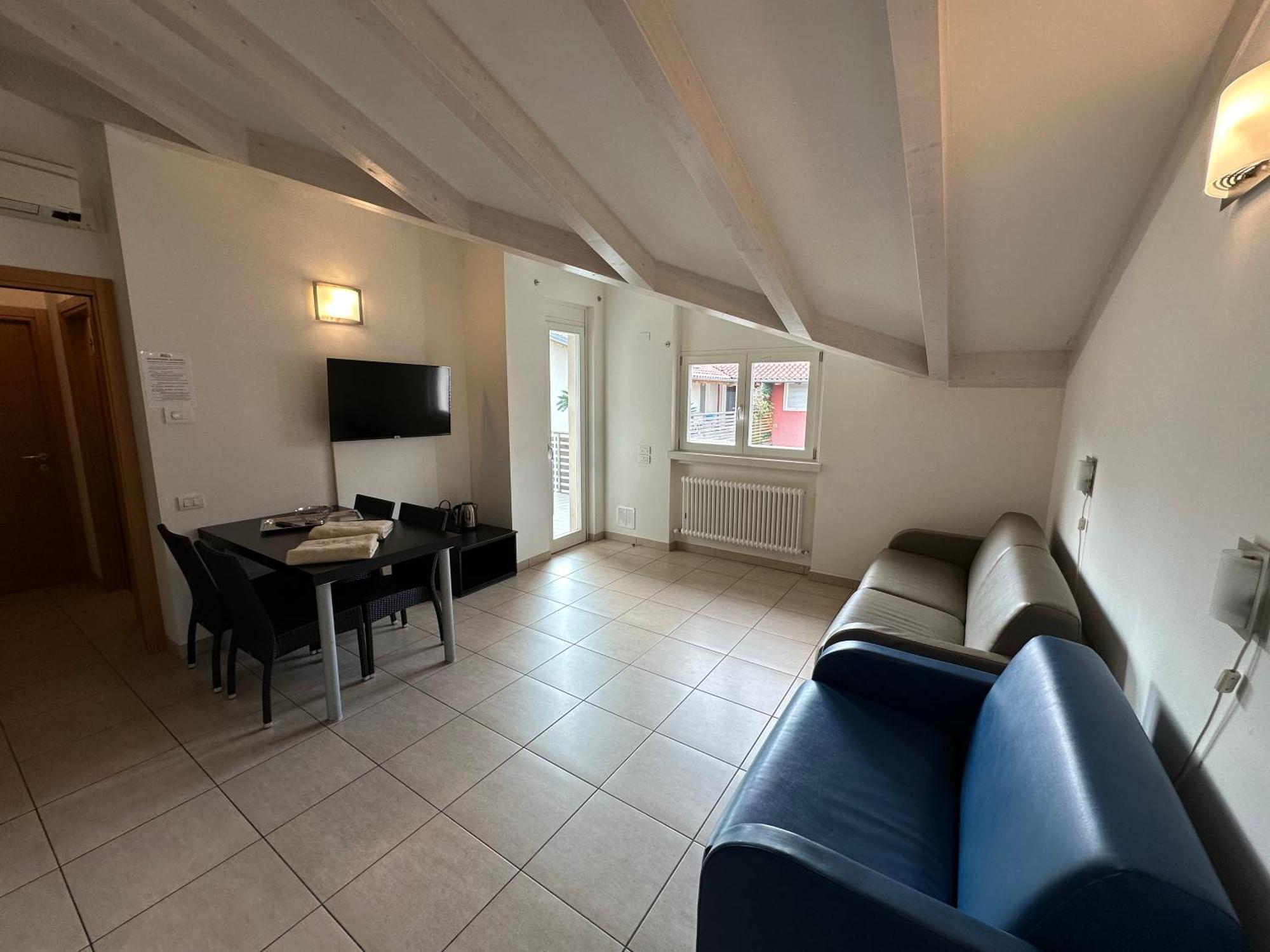 4 Limoni Apartment Resort Riva del Garda Luaran gambar
