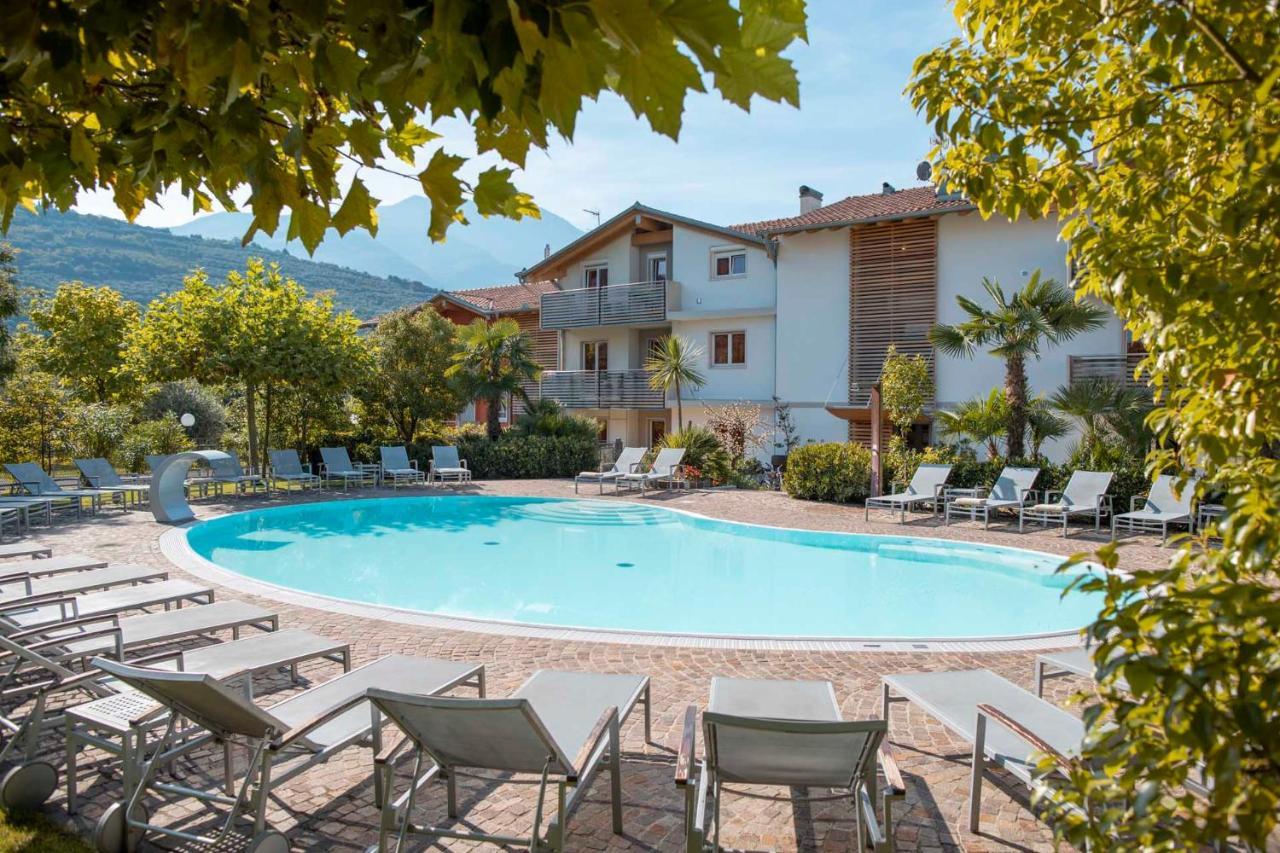 4 Limoni Apartment Resort Riva del Garda Luaran gambar