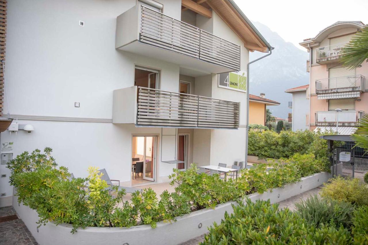 4 Limoni Apartment Resort Riva del Garda Luaran gambar